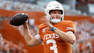 在攻防两端 在攻防两端