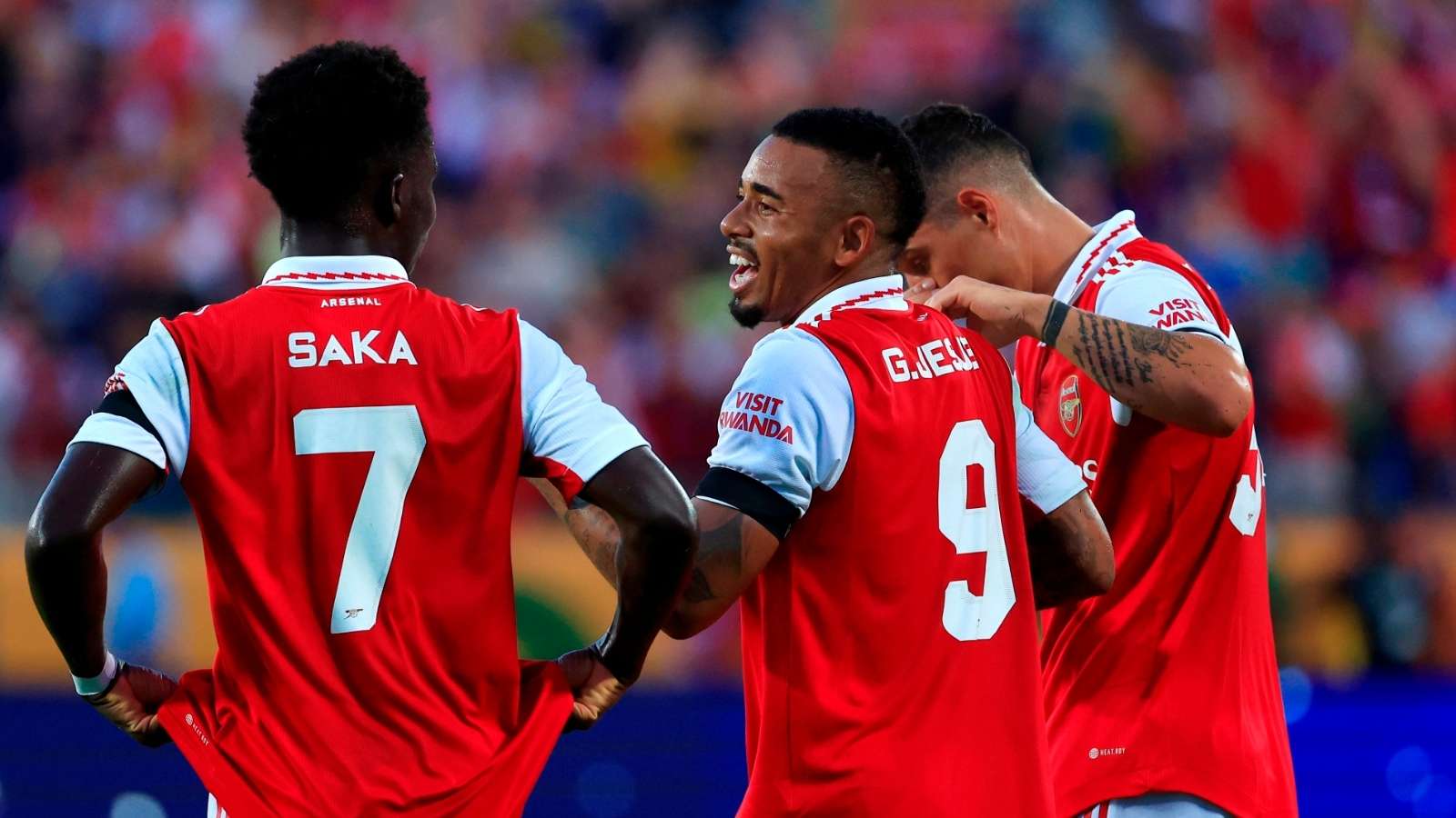 以探討亞歷 以探討亞歷